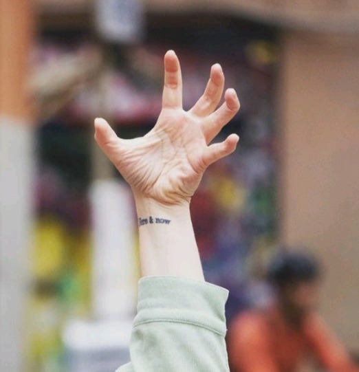 screenshot 20220401 233447 instagram edited